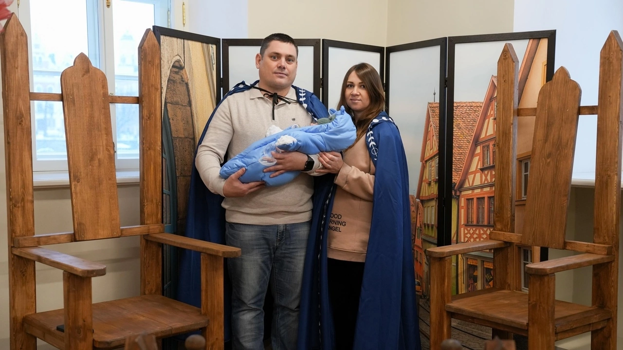 Выборгский замок «благословил» малыша