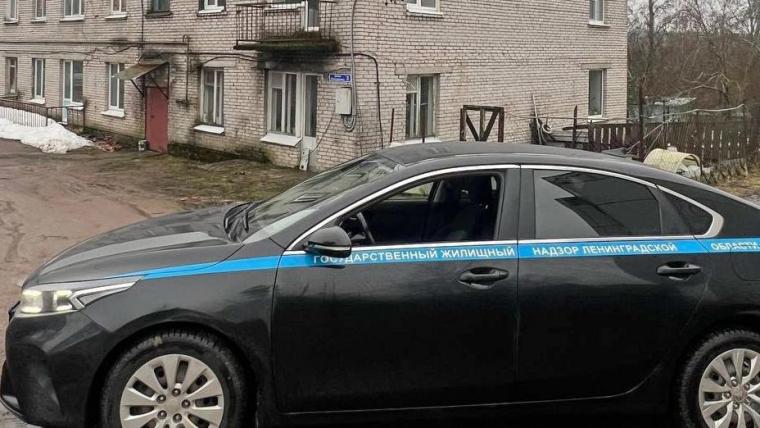 Госжилнадзор выезжал в Выборгский район для проверки деятельности «управляйки»