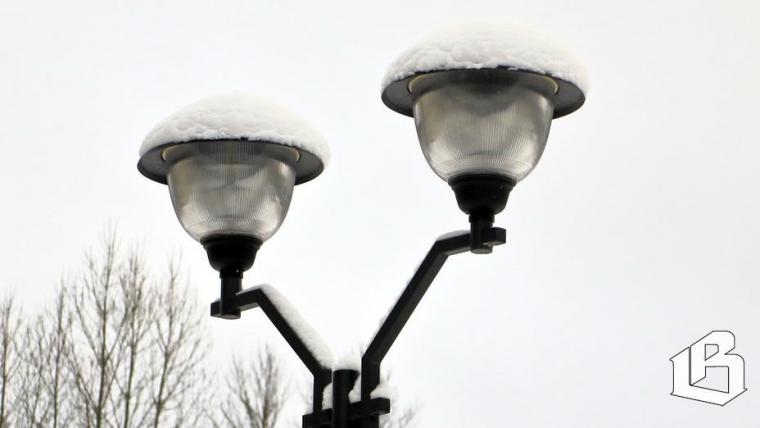 В Ленобласти разработают пятилетний план по освещению поселений и СНТ