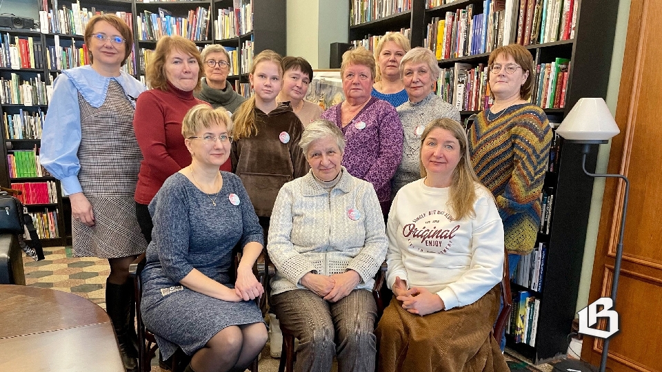 Выборгские рукодельницы помогают малышам и взрослым