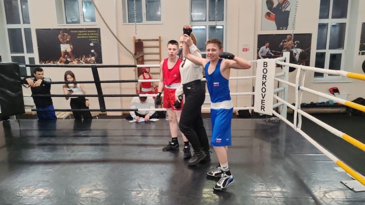 Выборгские боксёры вернулись из Волхова с медалями