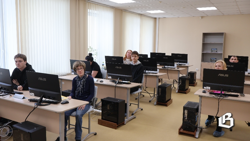 Третий набор на компьютерные курсы  для родных участников СВО и ветеранов