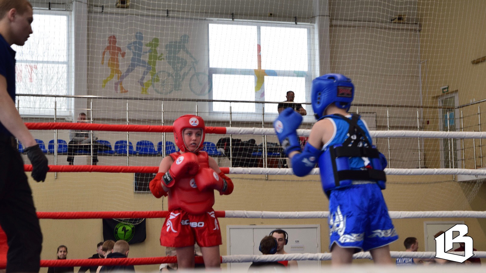 «Выборгская крепость» приняла тайбоксёров