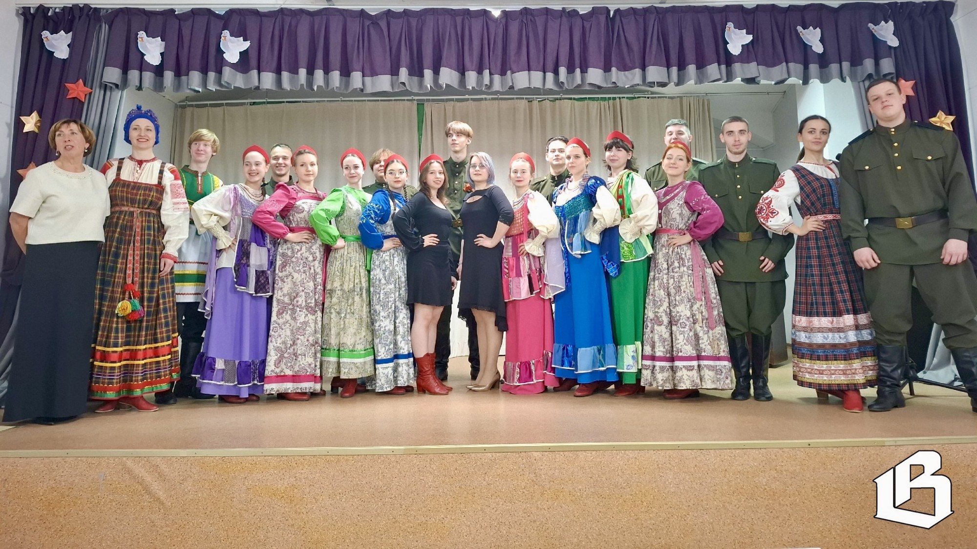 О героях прошлых лет и своих современниках рассказали студенты ИНЭБ