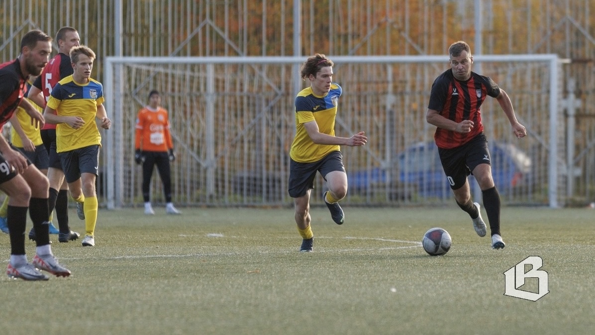 «Фаворит» — в ¼ Кубка региона