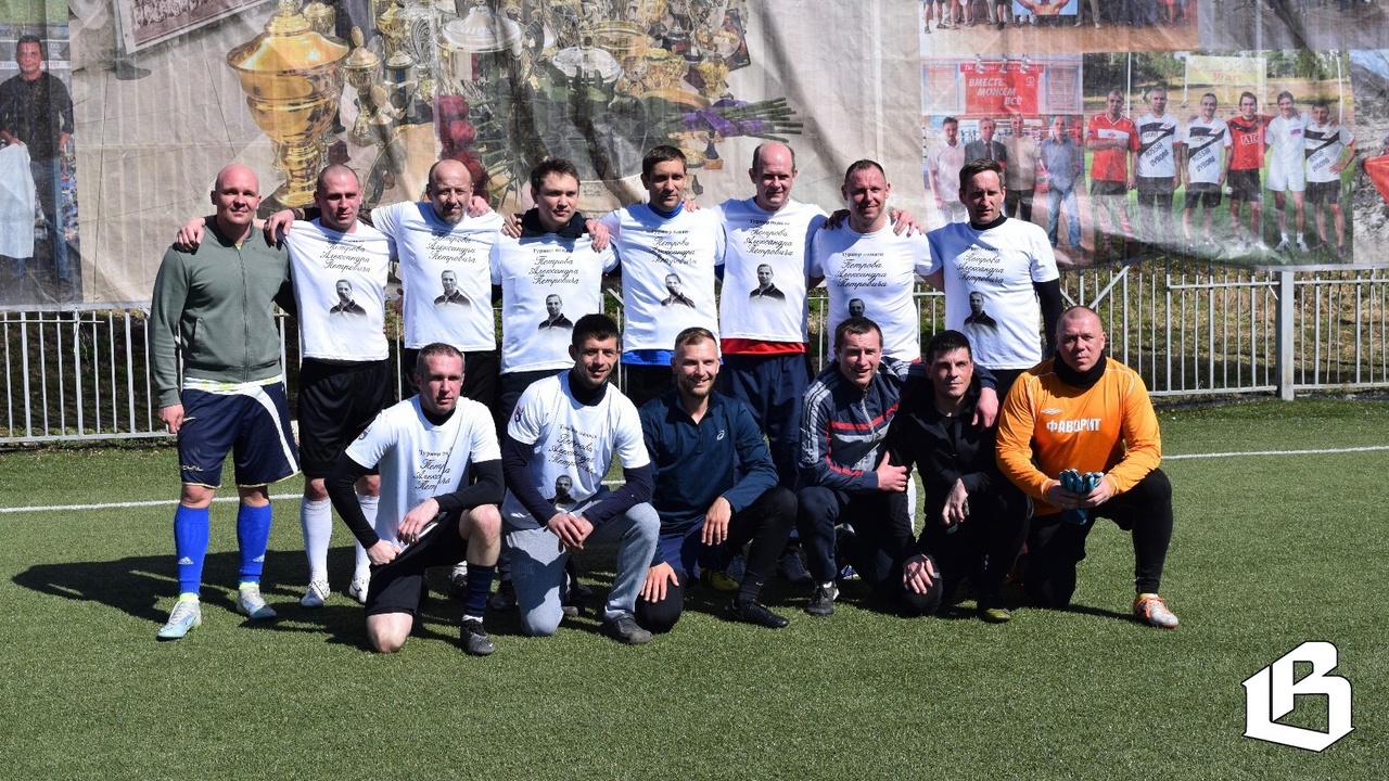 Праздник футболисты проведут на стадионе