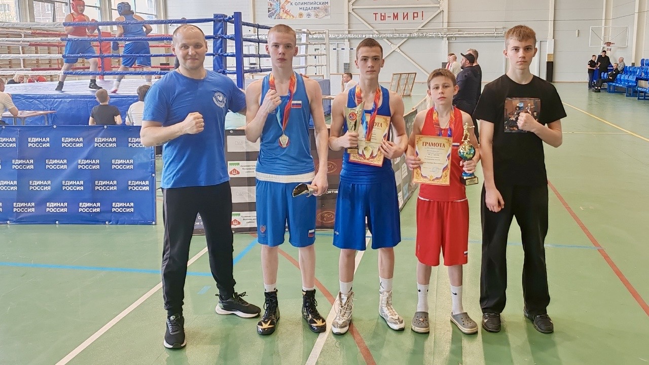 Выборгские боксёры завоевали медали на волховском ринге