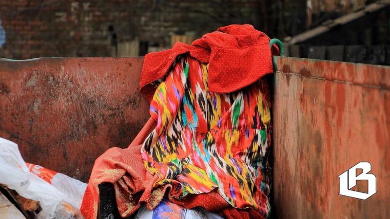 В России собираются установить мусорные контейнеры для текстиля