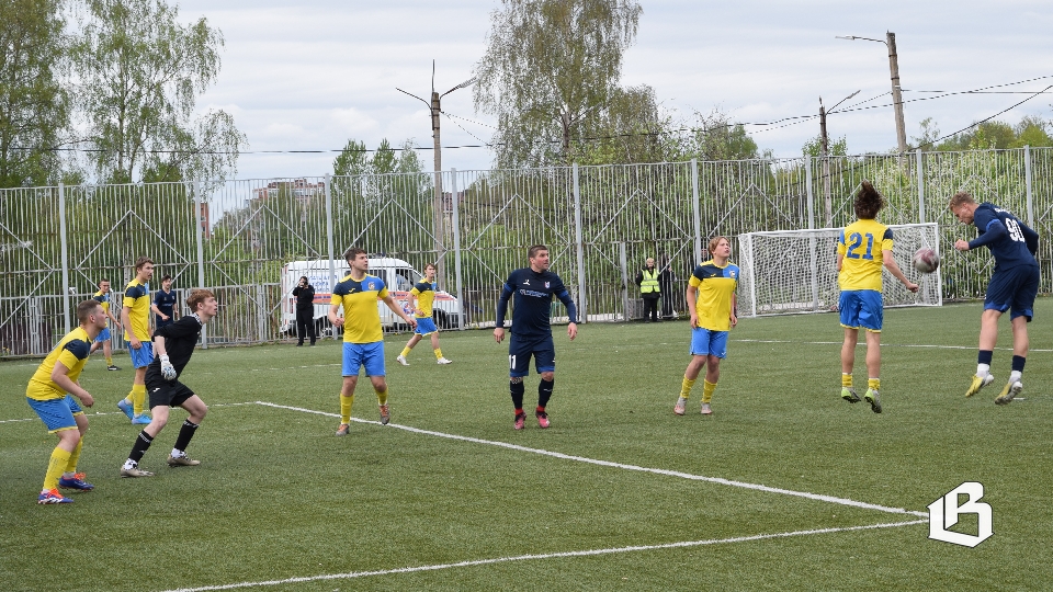 Футболисты «Фаворита»  продолжают радовать болельщиков