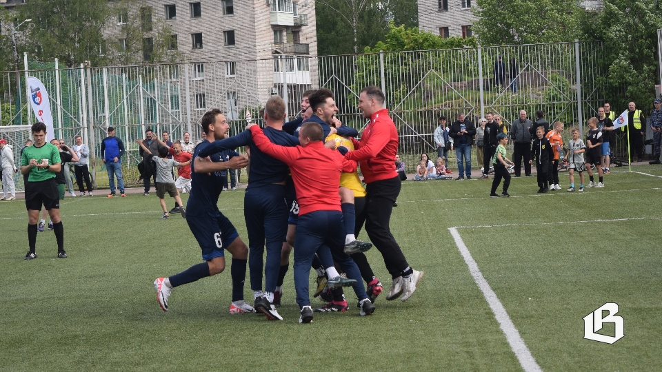 «Фаворит» – в полуфинале  кубка Ленинградской области 