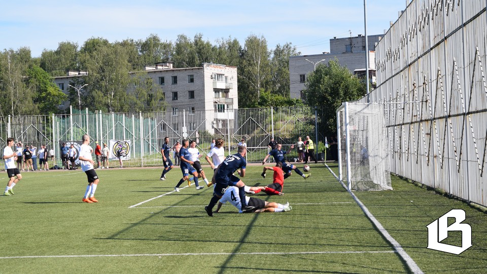 Выборгские футболисты уверенно провели второй полуфинальный кубковый матч