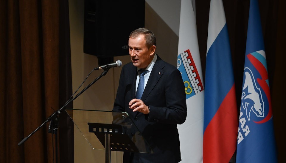 Губернатор Александр Дрозденко ответил на вопросы жителей