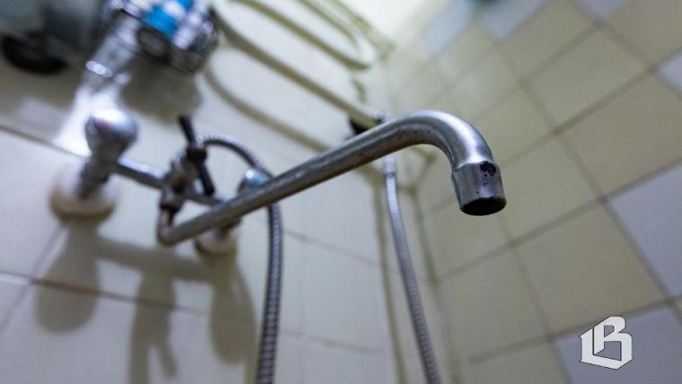 Дрозденко дал два года на устранение перебоев с водой в Рощино