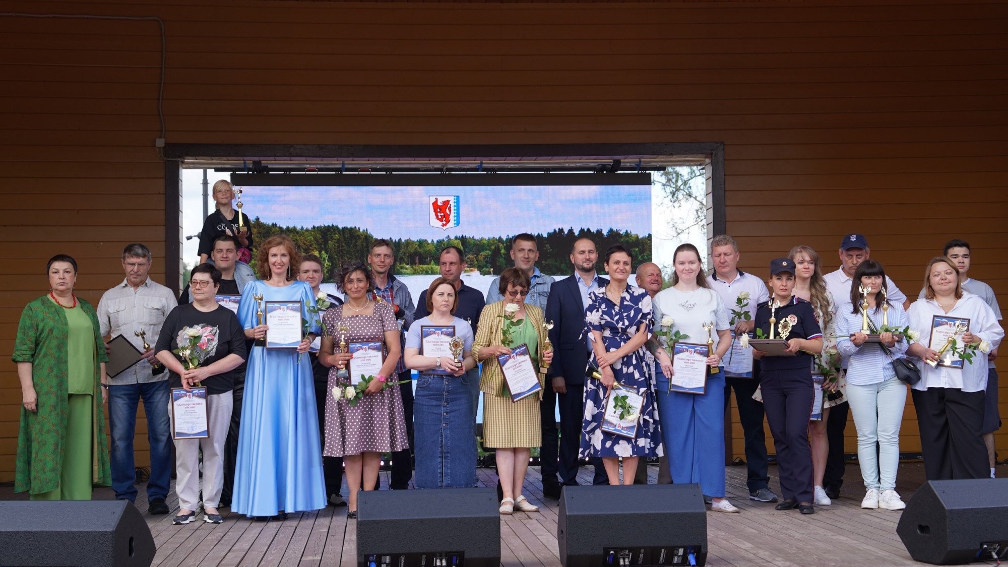 День поселка Рощино  отметили местные жители и гости