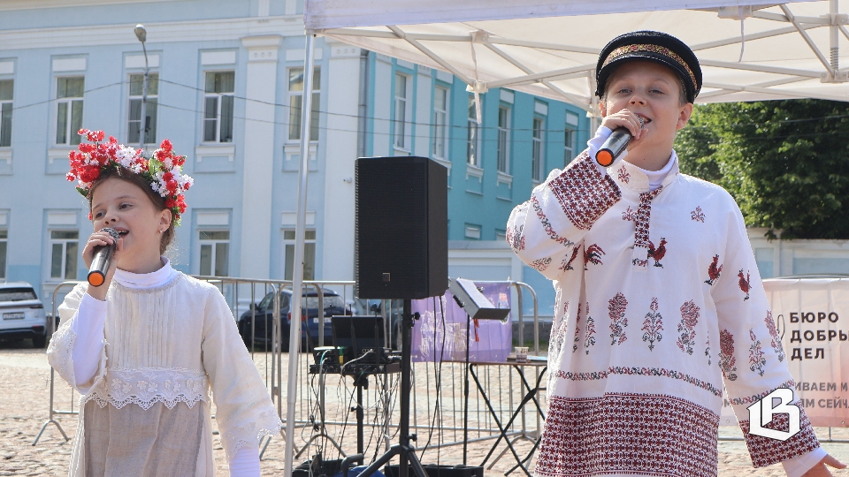 На Соборной площади праздновали Яблочный Спас