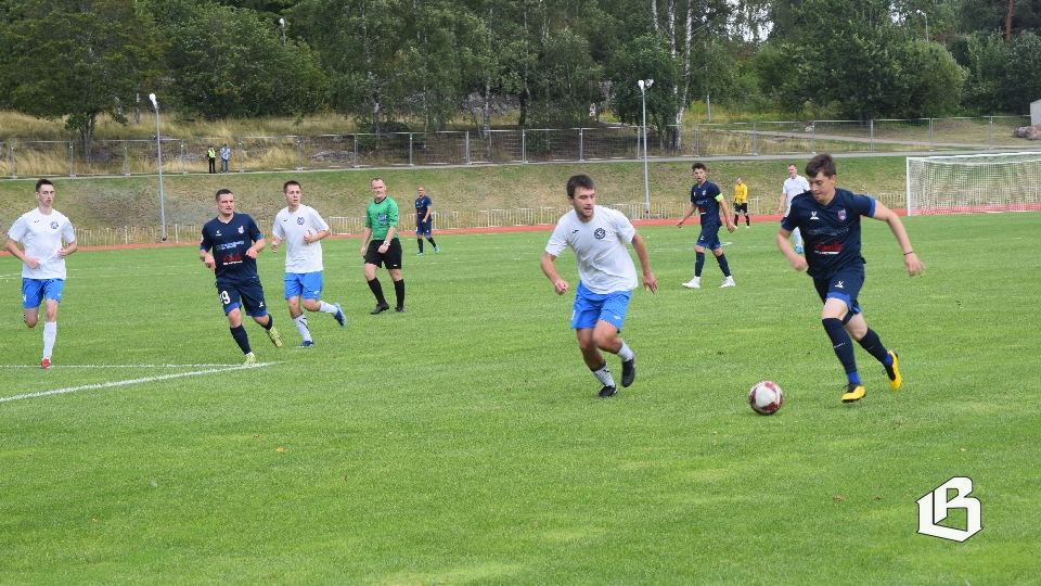 «Удар короток –  и мяч в воротах!»