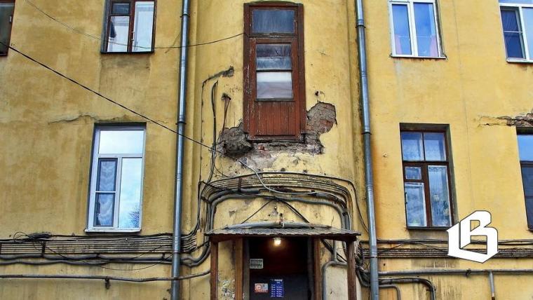 В Ленобласти предложили ремонтировать балконы по отдельной программе