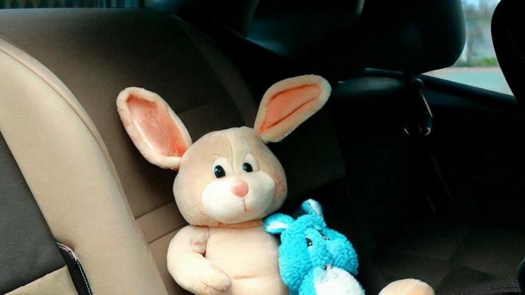 С 1 сентября запрещены бескаркасные детские кресла