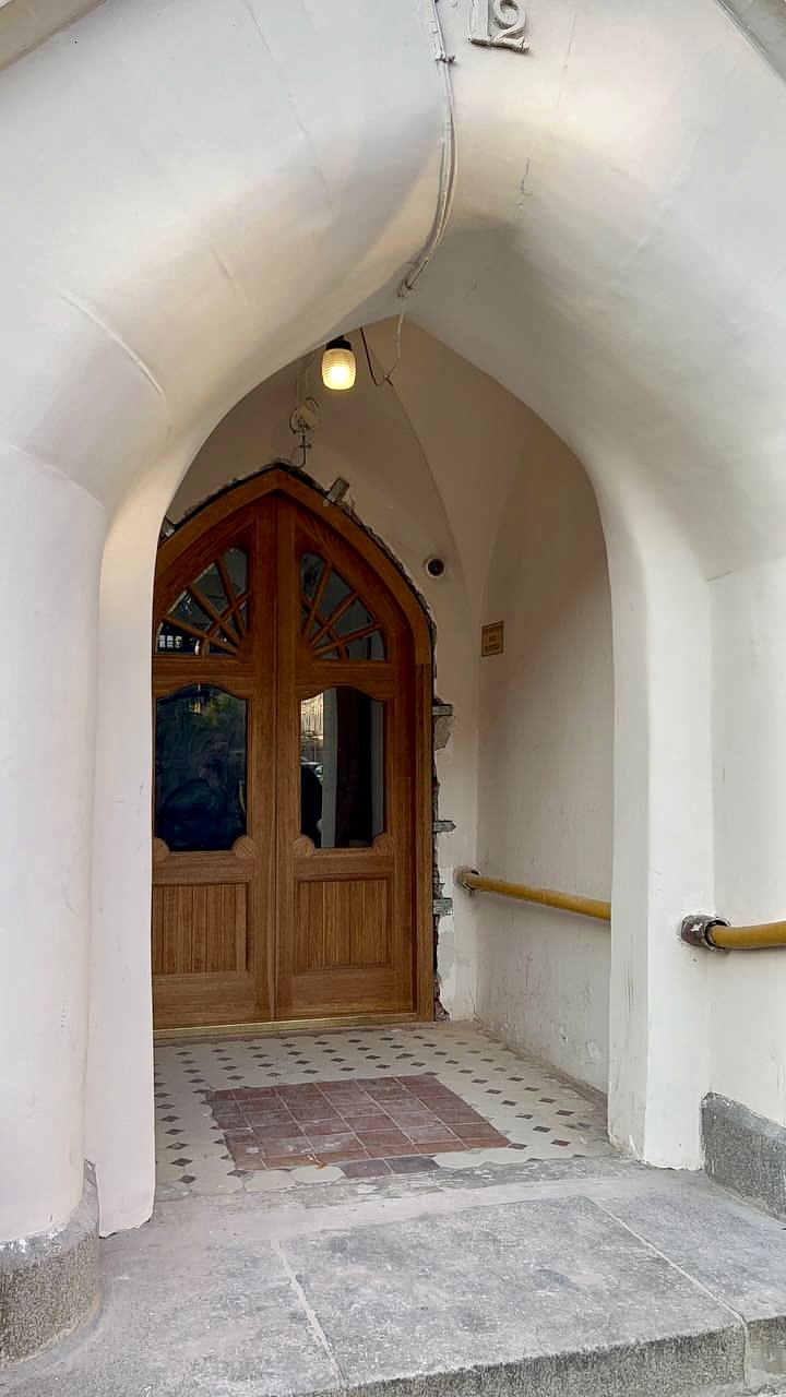 Внимание, двери Аринан Тало открываются!