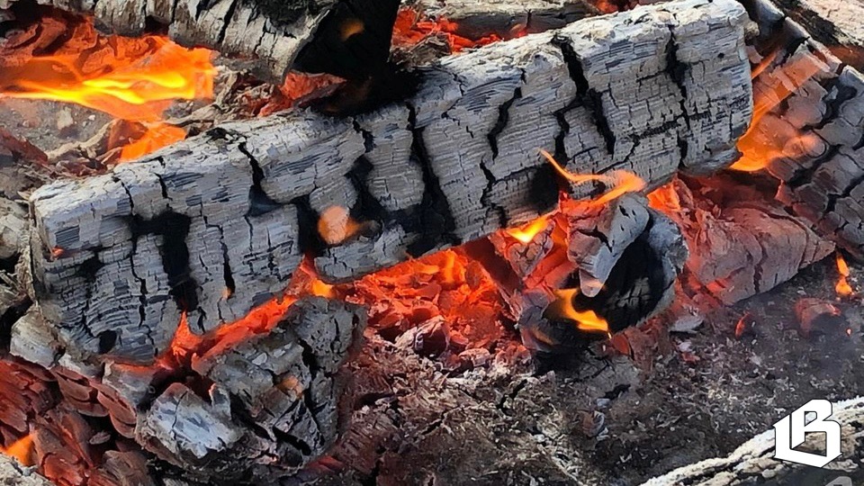 Официальные подробности вечернего пожара у автозаправки за ВСЗ