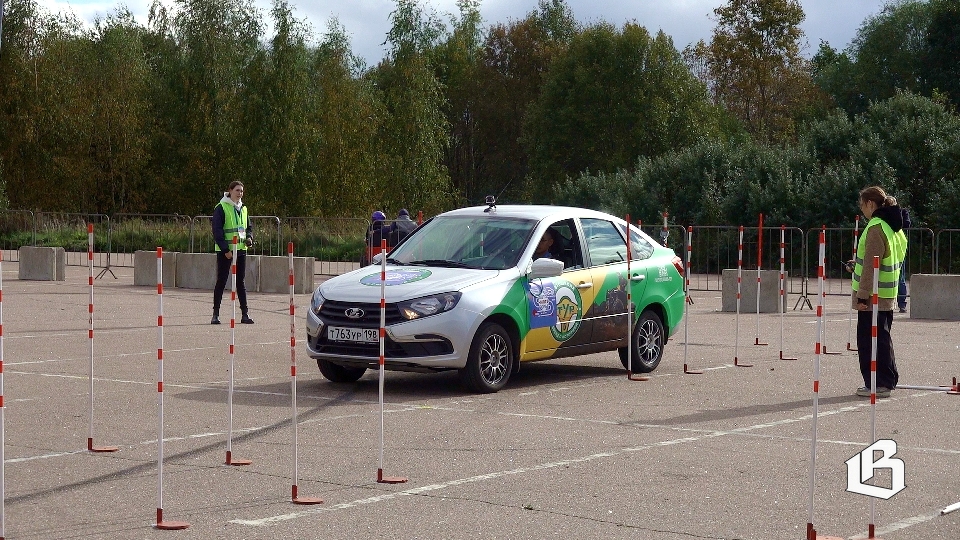 В Выборге проходят всероссийское первенство по автомногоборью