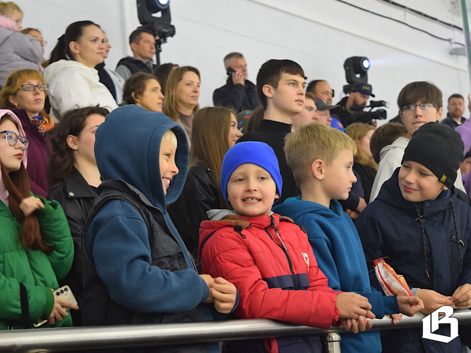 Областная сборная стартовала в Национальной Молодёжной хоккейной лиге с проигрыша при достойной игре