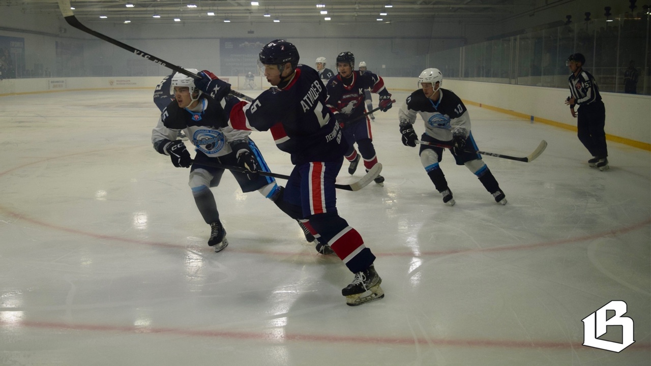 «Звенит в ушах лихая музыка атаки»…