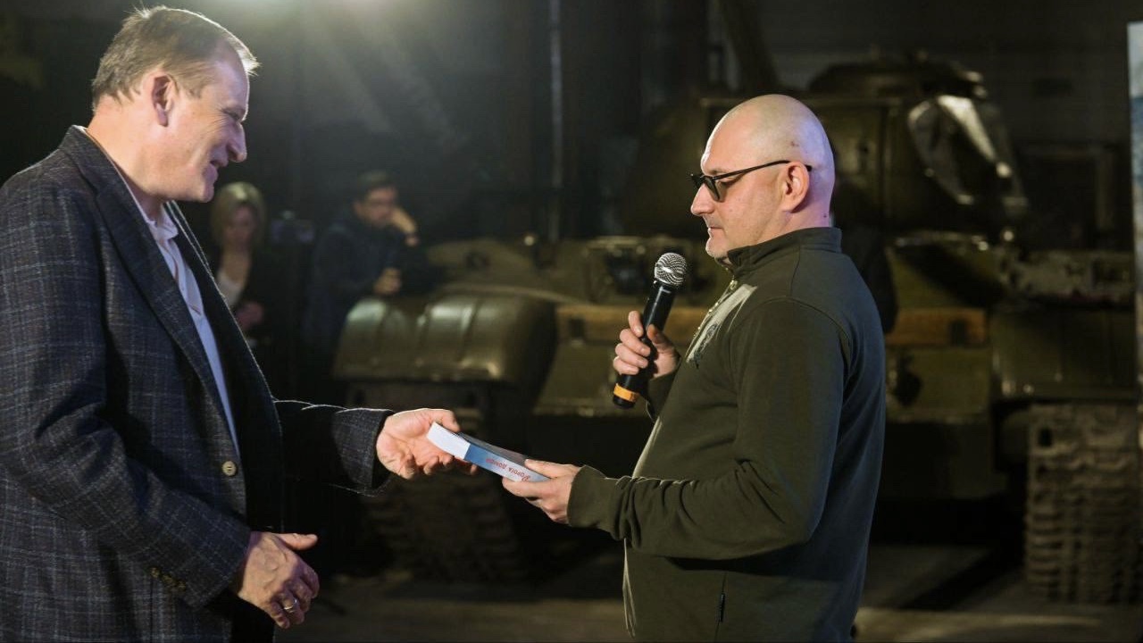 «Мы работаем». Губернатор — о книге «Дорога домой»