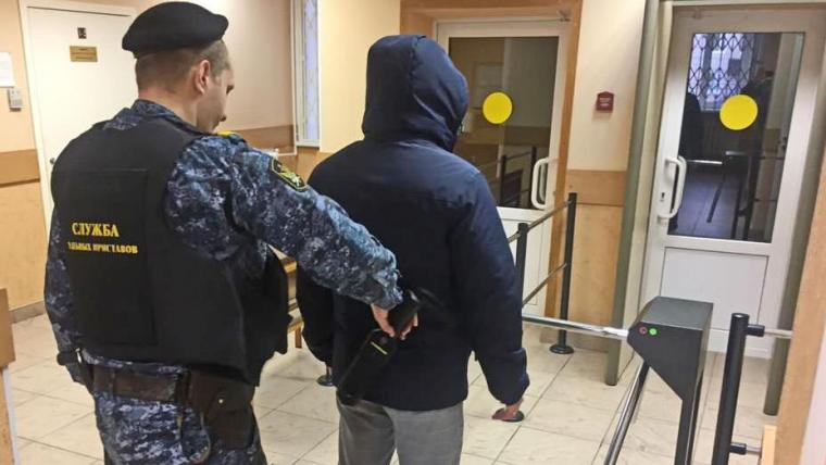 С начала года в суды Ленобласти пытались пронести свыше 4000 опасных предметов