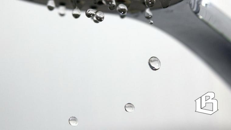 Доступ к коммунальным услугам предлагают ограничивать только по суду