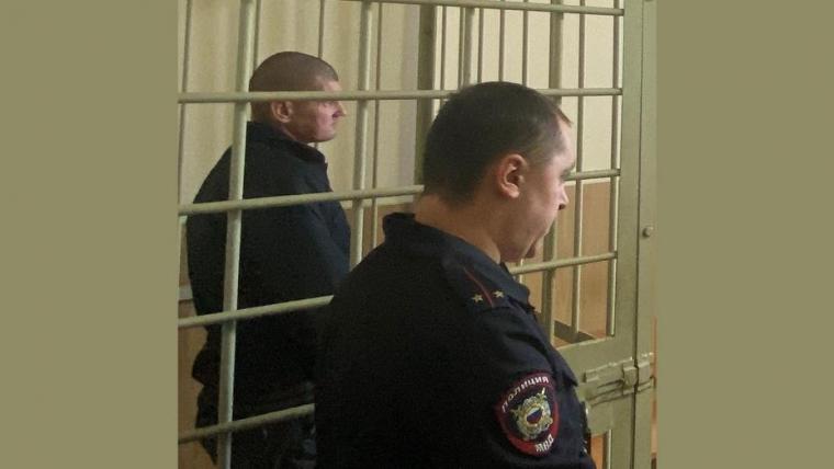 Житель Житково заплатит штраф и отправится в колонию на 9 месяцев