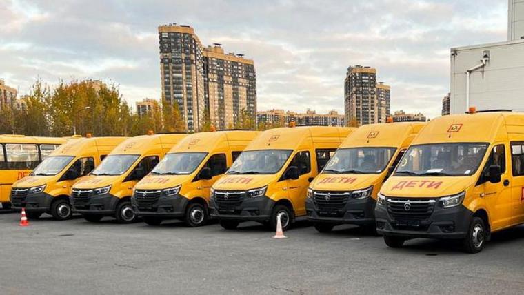 В образовательных учреждениях Ленобласти появятся новые автобусы