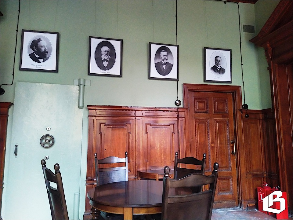 Межпоселенческая библиотека в состоянии переезда