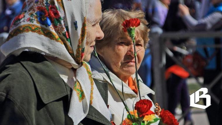 Александр Дрозденко рассказал о ежегодной выплате ветеранам