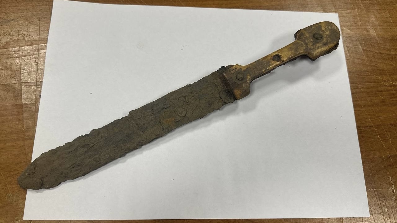 Загадка Выборгского замка: кинжал кавказских горцев найден при раскопках