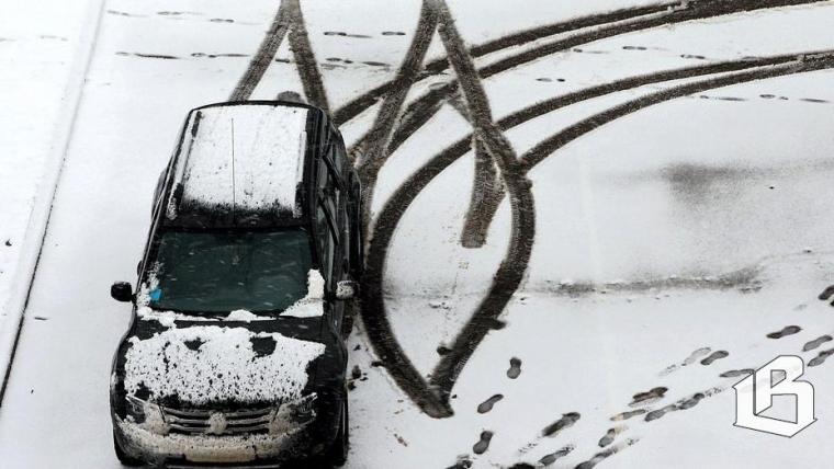 В Госдуме напомнили о штрафах за прогрев двигателя свыше 5 минут