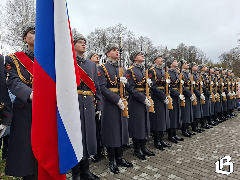 В Приморске в День народного единства открыт мемориал 