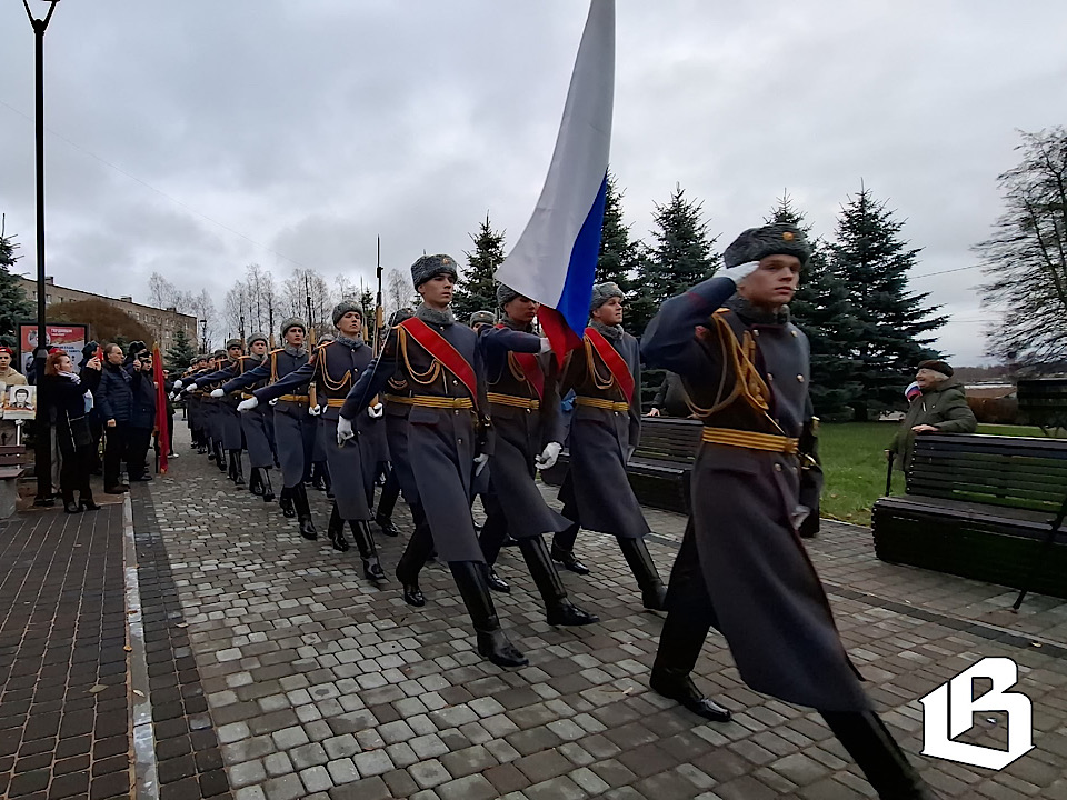 В Приморске в День народного единства открыт мемориал 
