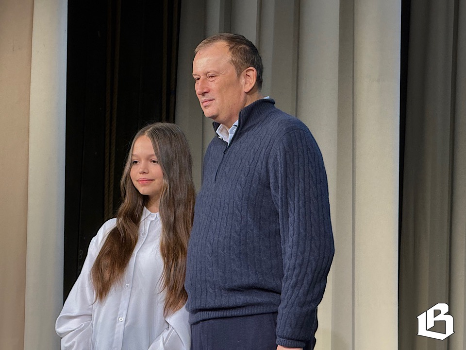 Губернатор Дрозденко в Выборге: праздник единства, дань памяти, чествование героев