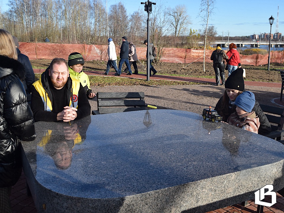 В праздник выборжцам подарили новую территорию комфорта