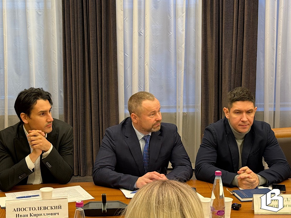 Открытый диалог: депутаты Ленобласти обсудили с журналистами бюджет и проблемы региона