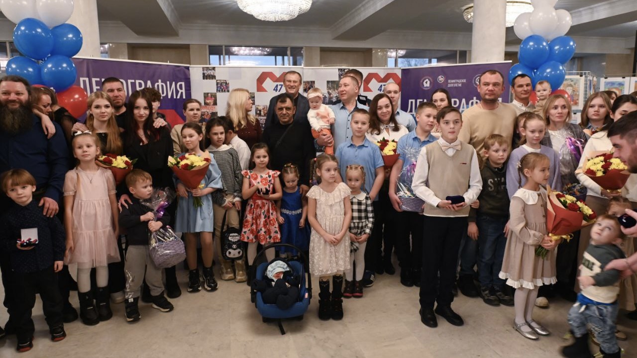 3 млн рублей или автомобиль: что выбирают многодетные семьи Ленобласти?