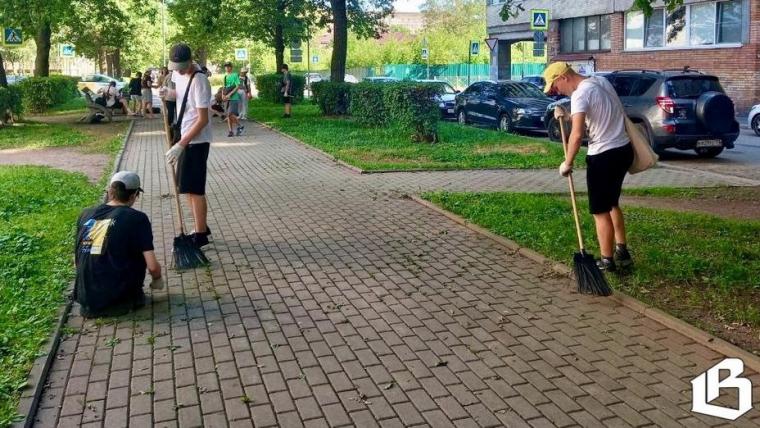 Минтруд подготовил документ с перечнем запрещенных для подростков работ