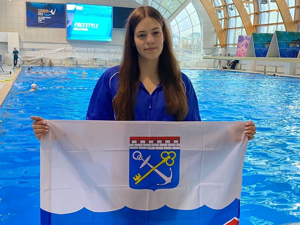 Выборгская пловчиха стала мастером спорта