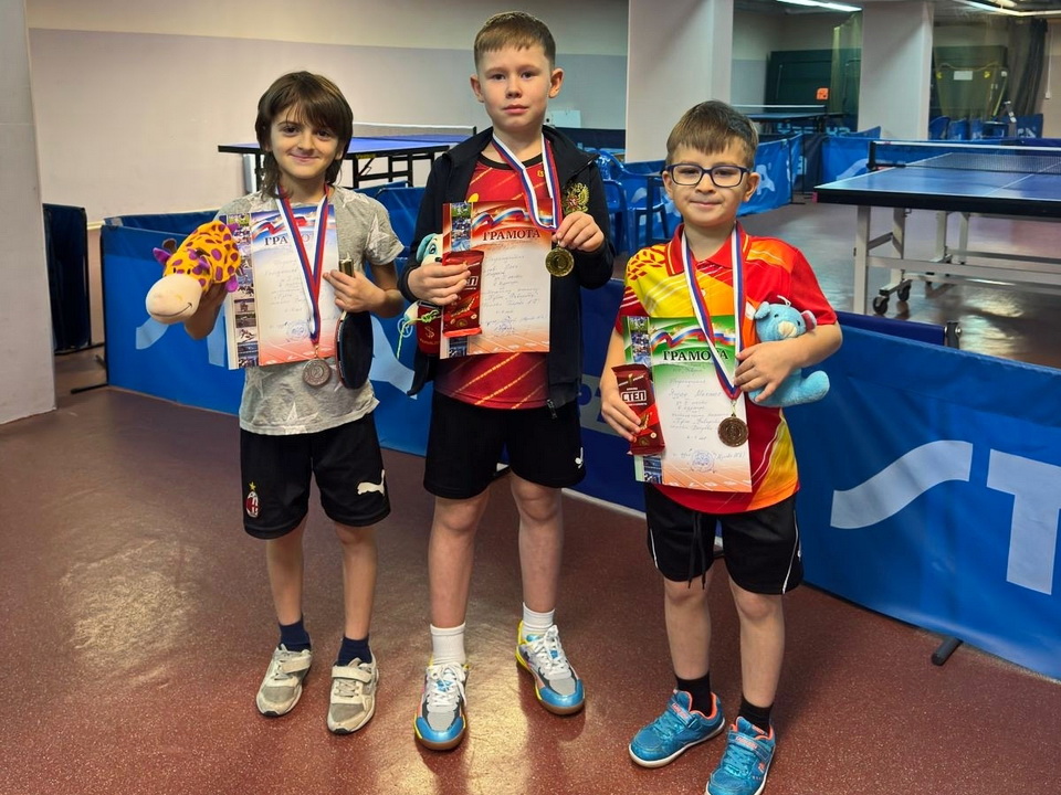 Теннисисты сыграли в Кубке «Фаворита»