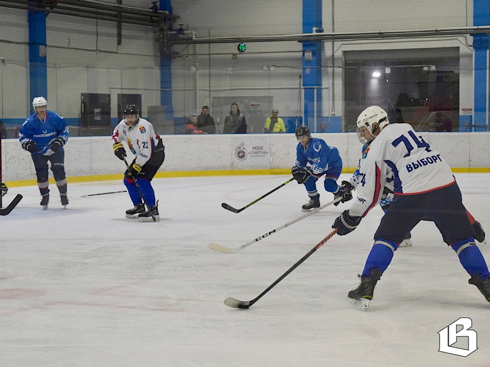 В хоккей играют настоящие мужчины…