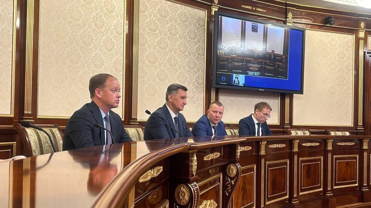 Ленобласть обеспечит топливом ещё 90 тысяч семей