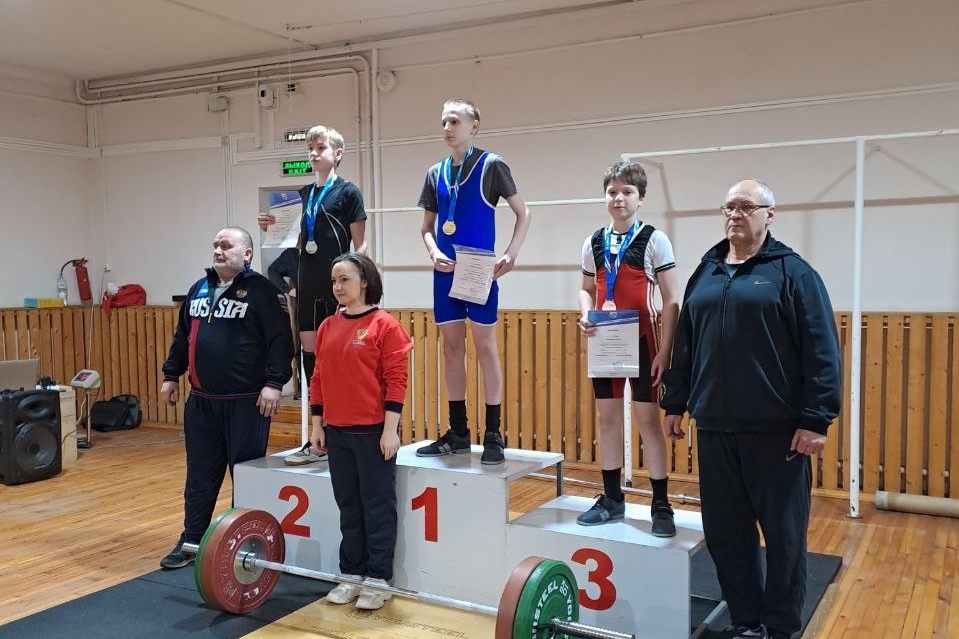 Выборгские штангисты – сильнейшие в регионе