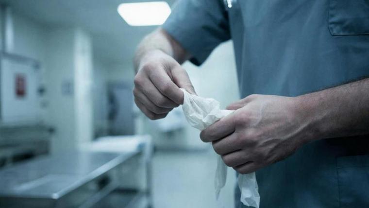 Житель Светогорска угощал девочку наркотиками. Девочка умерла