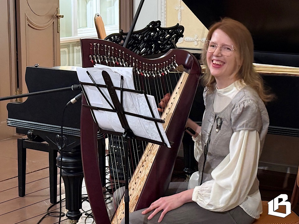 Вернисаж в Монрепо: сказка для императора и магия пастели